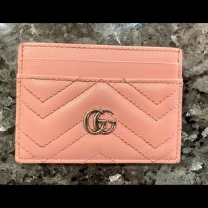 GG Marmont matelassé card case